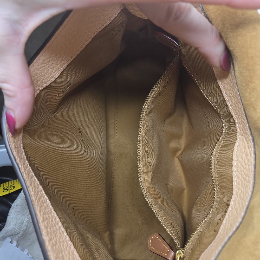 Coach May Shoulder Bag 4613 Colorblock Pebble Leather Mint Condition Ivory Blush - Picture 5 of 9